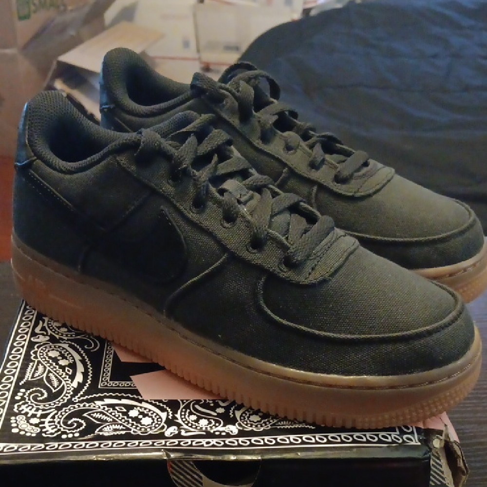 Nike Air Force 1 Low '07 "Black Gum" M6Y/W7.5 Brand New - Picture 2 of 9